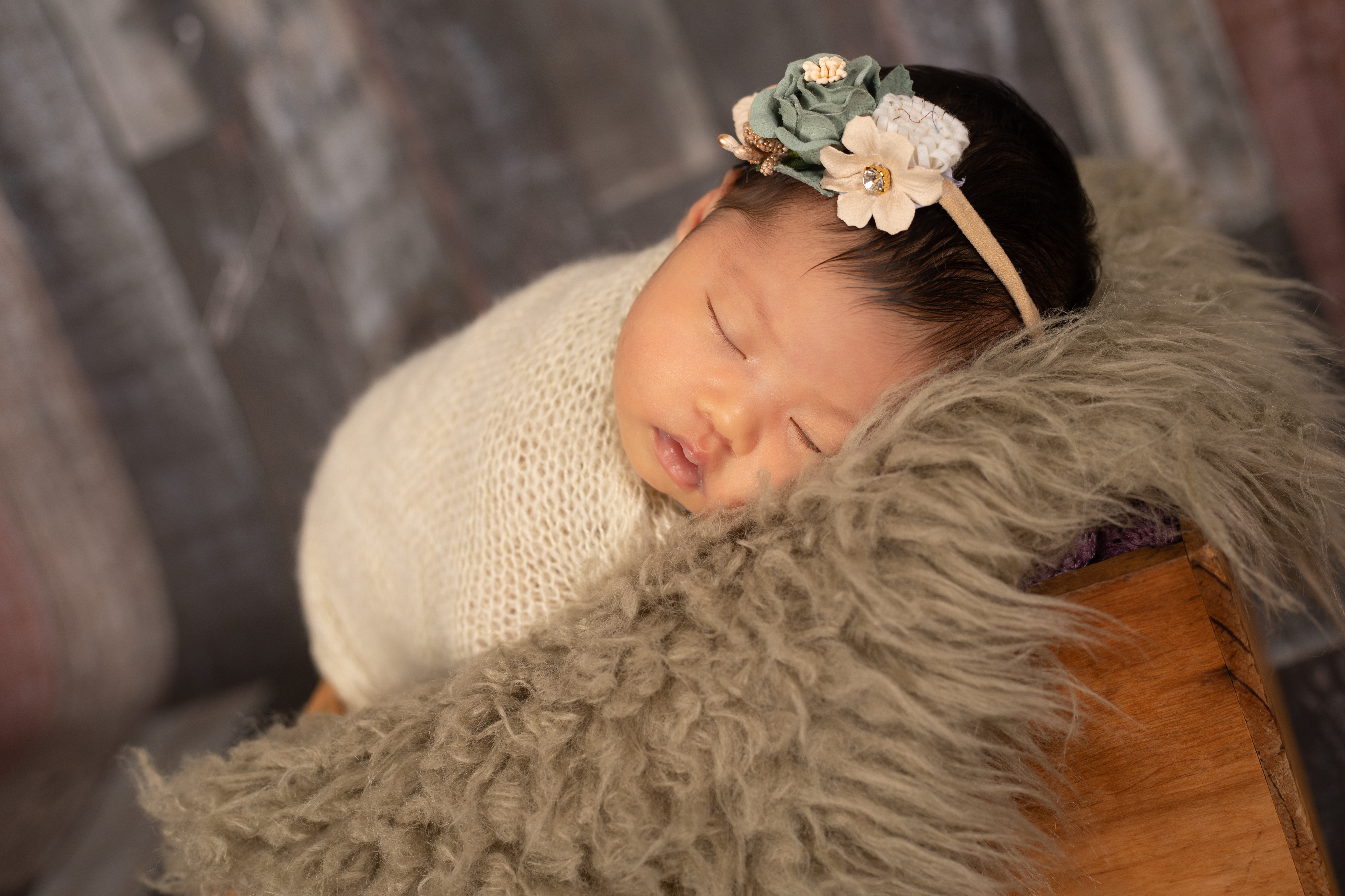 5 Essential Items to Bring to your Newborn Shoot